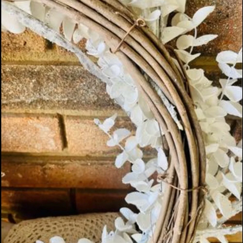 *Winter White Sparkle Eucalyptus Wreath